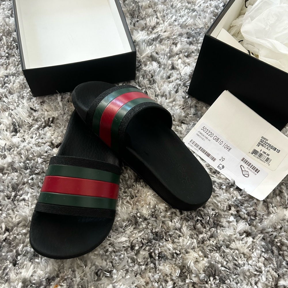 Gucci Black and Green Kids Sandals.